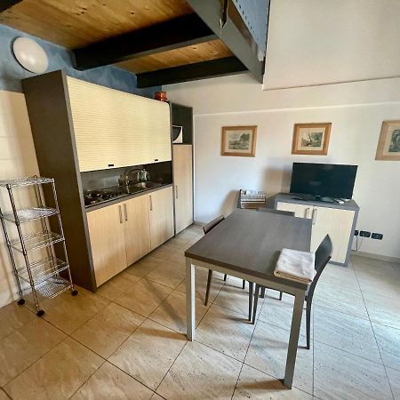 100 Torri Apartment Альба Экстерьер фото