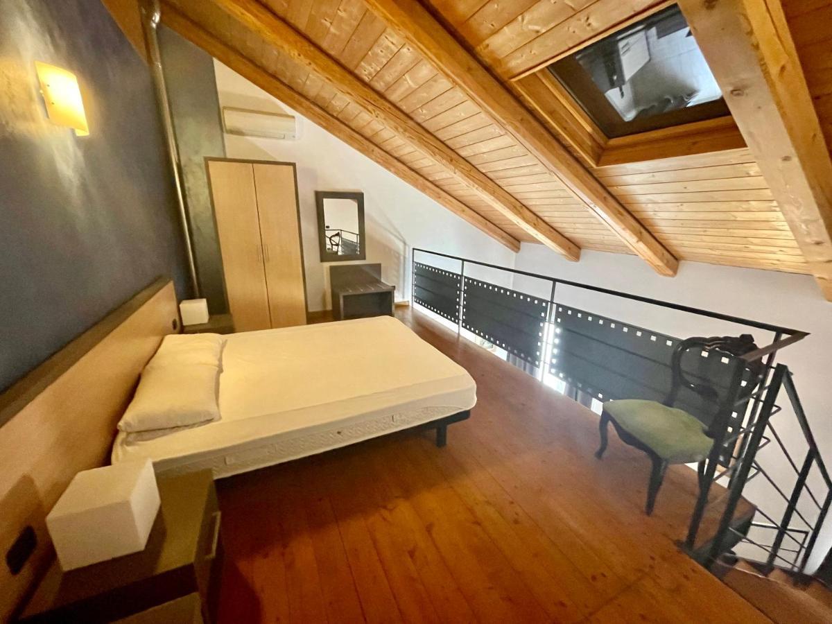100 Torri Apartment Альба Экстерьер фото